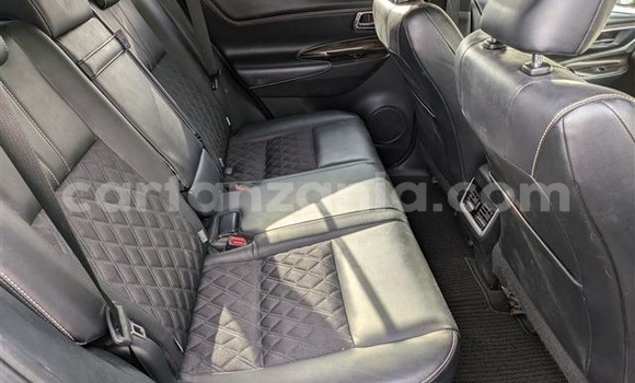 Nunua Imported Toyota Harrier Nyeusi Gari ndani ya Dar es Salaam nchini Dar es Salaam Nunua Imported Toyota Harrier Nyeusi Gari ndani ya Dar es Salaam nchini Dar es Salaam