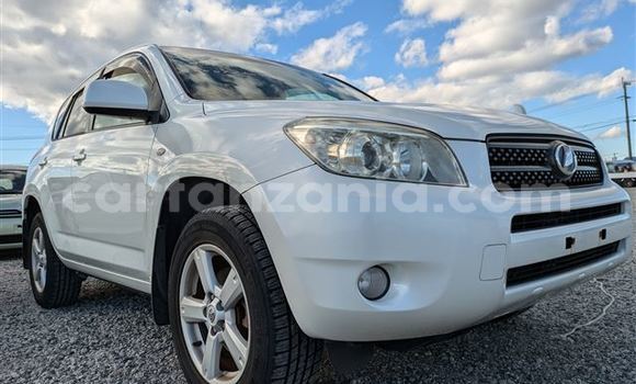 Buy Import Toyota RAV4 White Car in Dar es Salaam in Dar es Salaam Buy Import Toyota RAV4 White Car in Dar es Salaam in Dar es Salaam