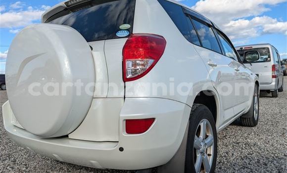 Buy Import Toyota RAV4 White Car in Dar es Salaam in Dar es Salaam Buy Import Toyota RAV4 White Car in Dar es Salaam in Dar es Salaam