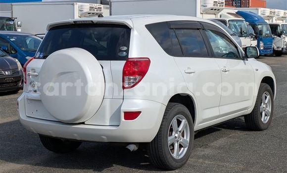 Buy Import Toyota RAV4 White Car in Dar es Salaam in Dar es Salaam Buy Import Toyota RAV4 White Car in Dar es Salaam in Dar es Salaam