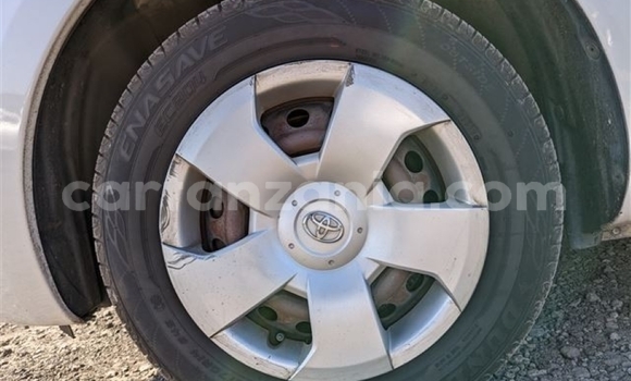 Buy Import Toyota Sienta White Car in Dar es Salaam in Dar es Salaam Buy Import Toyota Sienta White Car in Dar es Salaam in Dar es Salaam