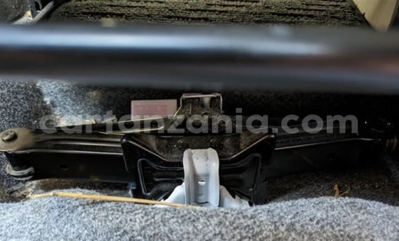 Buy Import Toyota Sienta White Car in Dar es Salaam in Dar es Salaam Buy Import Toyota Sienta White Car in Dar es Salaam in Dar es Salaam