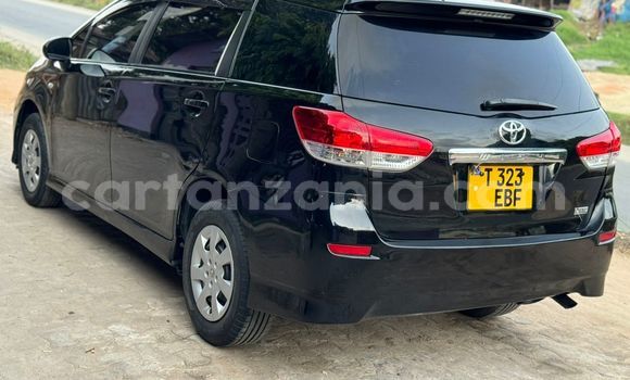 Nunua Ilio tumika Toyota Wish Nyeusi Gari ndani ya Dar es Salaam nchini Dar es Salaam