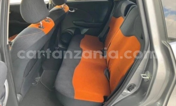 Nunua Imported Honda FIT Nyingine Gari ndani ya Dar es Salaam nchini Dar es Salaam Nunua Imported Honda FIT Nyingine Gari ndani ya Dar es Salaam nchini Dar es Salaam