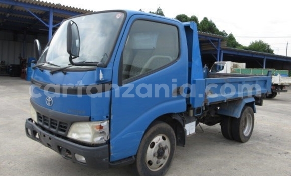 Buy Import Toyota Town Ace Blue Car in Monduli in Arusha