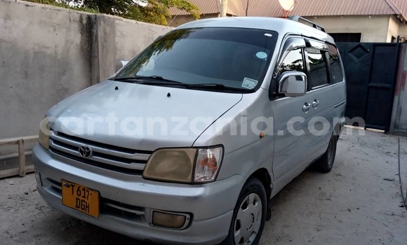Nunua Ilio tumika Toyota Noah Fedha Gari ndani ya Dar es Salaam nchini Dar es Salaam Nunua Ilio tumika Toyota Noah Fedha Gari ndani ya Dar es Salaam nchini Dar es Salaam