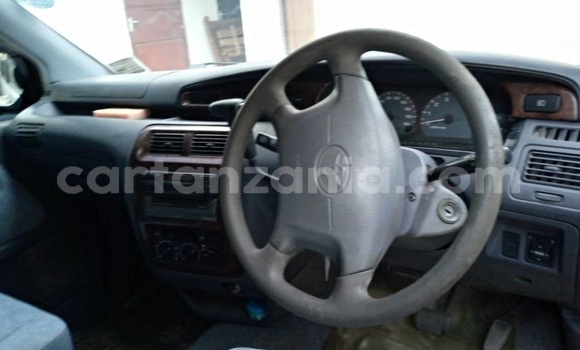 Nunua Ilio tumika Toyota Noah Fedha Gari ndani ya Dar es Salaam nchini Dar es Salaam Nunua Ilio tumika Toyota Noah Fedha Gari ndani ya Dar es Salaam nchini Dar es Salaam