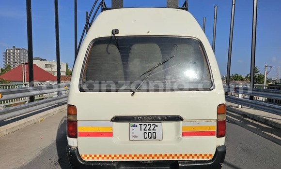 Nunua Ilio tumika Toyota Hiace Nyeupe Gari ndani ya Dar es Salaam nchini Dar es Salaam Nunua Ilio tumika Toyota Hiace Nyeupe Gari ndani ya Dar es Salaam nchini Dar es Salaam