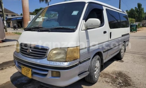 Buy Used Toyota Hiace White Car in Dar es Salaam in Dar es Salaam