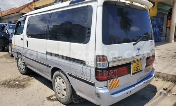 Nunua Ilio tumika Toyota Hiace Nyeupe Gari ndani ya Dar es Salaam nchini Dar es Salaam Nunua Ilio tumika Toyota Hiace Nyeupe Gari ndani ya Dar es Salaam nchini Dar es Salaam