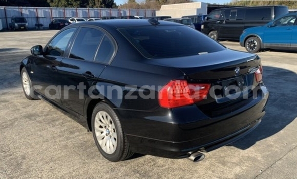 Nunua Imported BMW 3–Series Nyeusi Gari ndani ya Karatu nchini Arusha Nunua Imported BMW 3–Series Nyeusi Gari ndani ya Karatu nchini Arusha