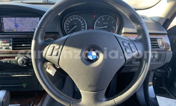 Nunua Imported BMW 3–Series Nyeusi Gari ndani ya Karatu nchini Arusha Nunua Imported BMW 3–Series Nyeusi Gari ndani ya Karatu nchini Arusha