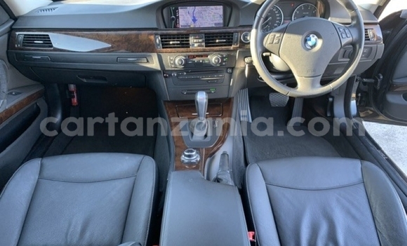 Nunua Imported BMW 3–Series Nyeusi Gari ndani ya Karatu nchini Arusha Nunua Imported BMW 3–Series Nyeusi Gari ndani ya Karatu nchini Arusha