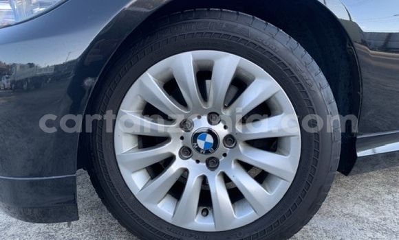 Nunua Imported BMW 3–Series Nyeusi Gari ndani ya Karatu nchini Arusha Nunua Imported BMW 3–Series Nyeusi Gari ndani ya Karatu nchini Arusha