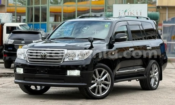 Buy Import Toyota Land Cruiser Black Car in Dar es Salaam in Dar es Salaam