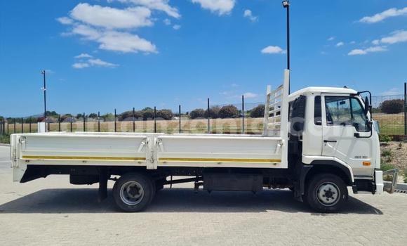 Buy Used Nissan UD White Truck in Dodoma in Dodoma Buy Used Nissan UD White Truck in Dodoma in Dodoma