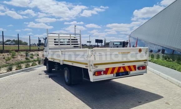 Buy Used Nissan UD White Truck in Dodoma in Dodoma Buy Used Nissan UD White Truck in Dodoma in Dodoma