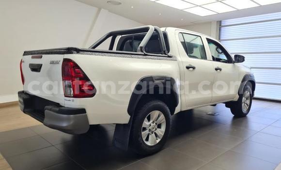 Buy Used Toyota Hilux White Car in Dodoma in Dodoma Buy Used Toyota Hilux White Car in Dodoma in Dodoma