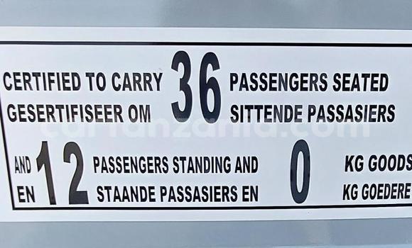 Buy Used Hino 300 Series White Truck in Dodoma in Dodoma Buy Used Hino 300 Series White Truck in Dodoma in Dodoma