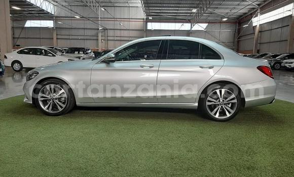 Nunua Ilio tumika Mercedes‒Benz C–Class Fedha Gari ndani ya Dodoma nchini Dodoma Nunua Ilio tumika Mercedes‒Benz C–Class Fedha Gari ndani ya Dodoma nchini Dodoma