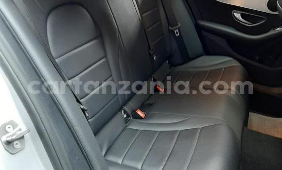 Nunua Ilio tumika Mercedes‒Benz C–Class Fedha Gari ndani ya Dodoma nchini Dodoma Nunua Ilio tumika Mercedes‒Benz C–Class Fedha Gari ndani ya Dodoma nchini Dodoma