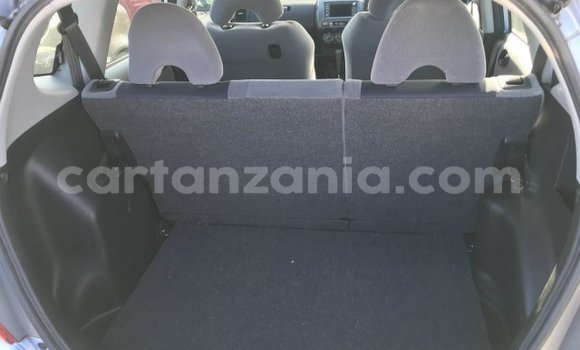 Nunua Ilio tumika Honda FIT Bluu Gari ndani ya Dodoma nchini Dodoma Nunua Ilio tumika Honda FIT Bluu Gari ndani ya Dodoma nchini Dodoma