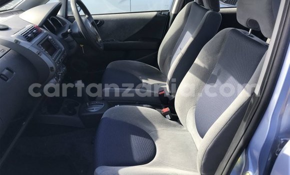 Nunua Ilio tumika Honda FIT Bluu Gari ndani ya Dodoma nchini Dodoma Nunua Ilio tumika Honda FIT Bluu Gari ndani ya Dodoma nchini Dodoma