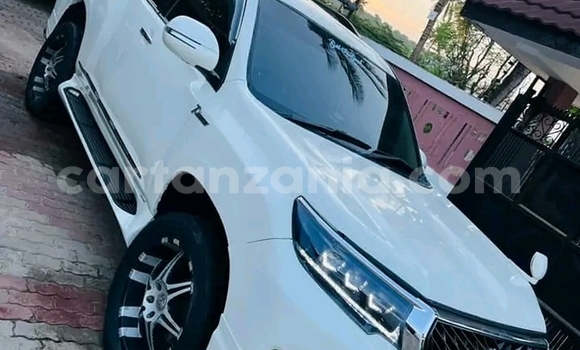Buy Used Toyota Prado White Car in Biharamulo in Kagera Buy Used Toyota Prado White Car in Biharamulo in Kagera