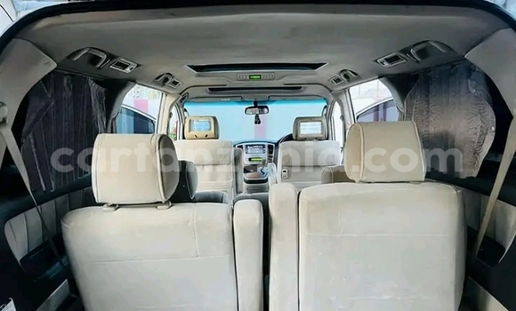 Buy Used Toyota Alphard White Car in Biharamulo in Kagera