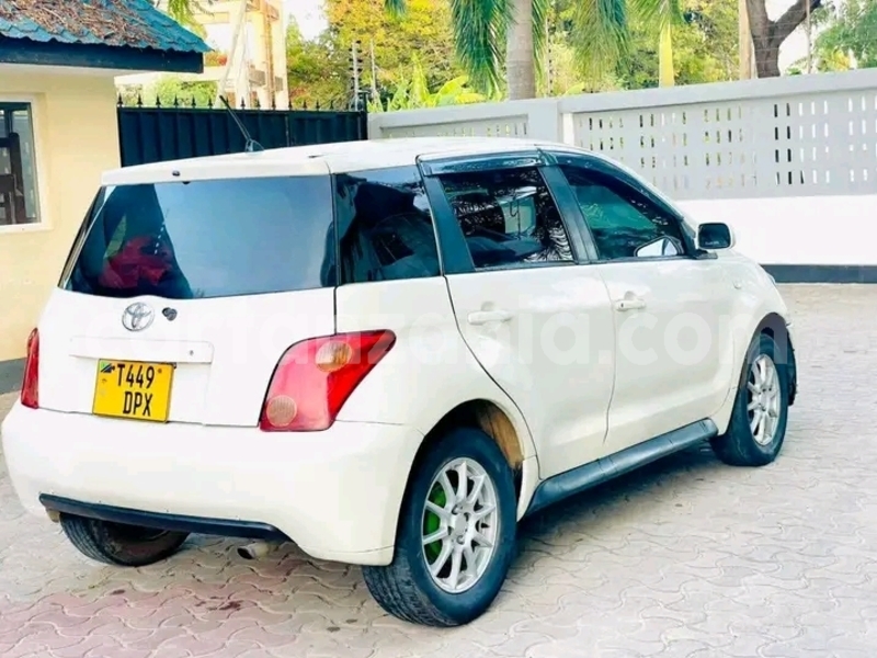 Big with watermark toyota ist kagera biharamulo 27017
