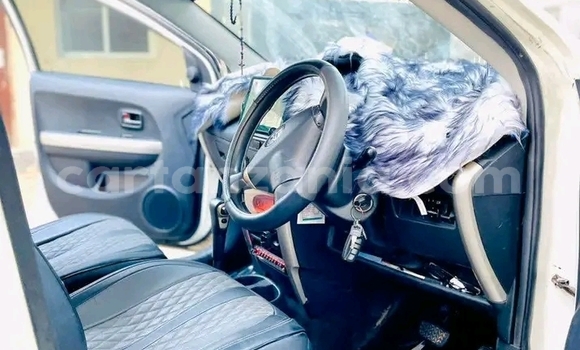 Buy Used Toyota IST White Car in Biharamulo in Kagera Buy Used Toyota IST White Car in Biharamulo in Kagera