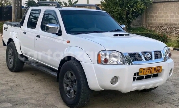 Buy Used Nissan Hardbody White Car in Biharamulo in Kagera Buy Used Nissan Hardbody White Car in Biharamulo in Kagera