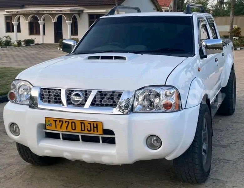 Big with watermark nissan hardbody kagera biharamulo 27023
