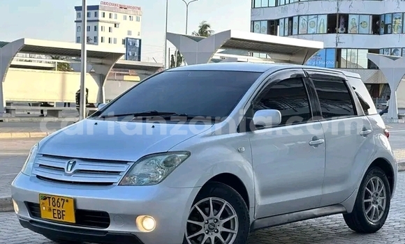 Buy Used Toyota IST Other Car in Bwanga in Kagera Buy Used Toyota IST Other Car in Bwanga in Kagera