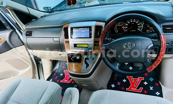 Buy Used Toyota Alphard White Car in Chato in Geita Buy Used Toyota Alphard White Car in Chato in Geita