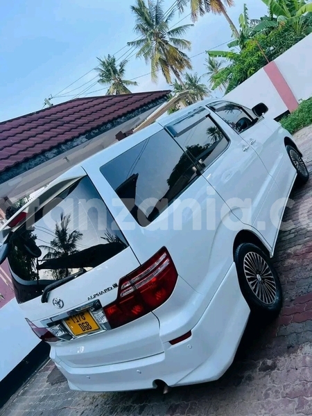 Big with watermark toyota alphard geita chato 27030