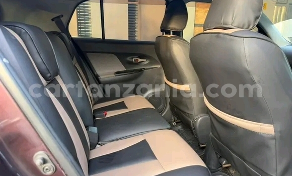 Buy Used Toyota IST Red Car in Dar es Salaam in Dar es Salaam