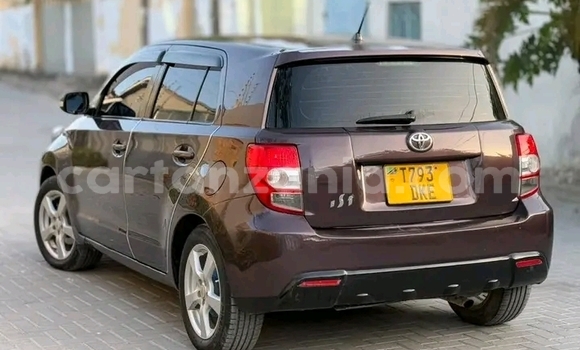Buy Used Toyota IST Red Car in Dar es Salaam in Dar es Salaam Buy Used Toyota IST Red Car in Dar es Salaam in Dar es Salaam