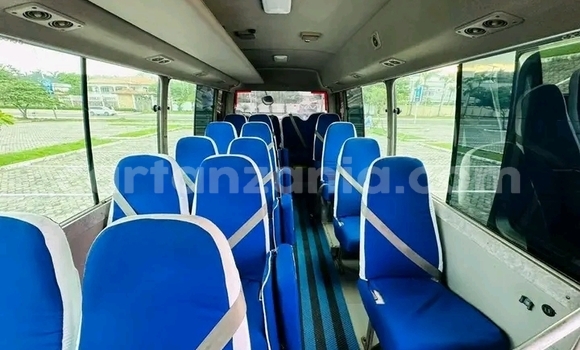 Nunua Ilio tumika Toyota Coaster Nyingine Gari ndani ya Gairo nchini Morogoro Nunua Ilio tumika Toyota Coaster Nyingine Gari ndani ya Gairo nchini Morogoro