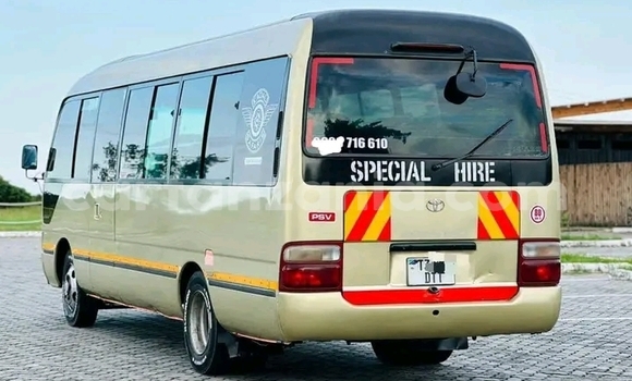 Nunua Ilio tumika Toyota Coaster Nyingine Gari ndani ya Gairo nchini Morogoro Nunua Ilio tumika Toyota Coaster Nyingine Gari ndani ya Gairo nchini Morogoro