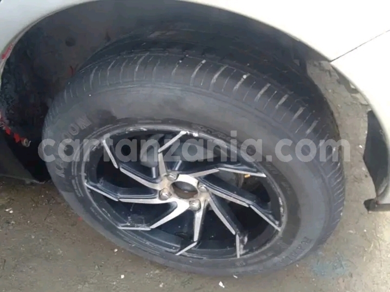 Big with watermark toyota ist simiyu bariadi 27045