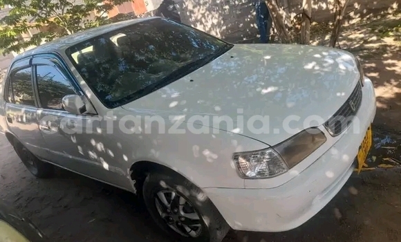 Buy Used Toyota Corolla White Car in Chake Chake in Pemba South