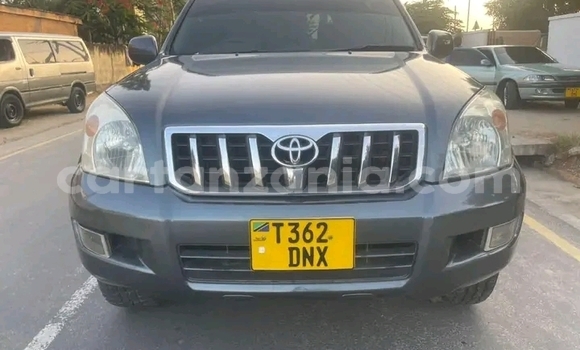 Nunua Ilio tumika Toyota Prado Nyeusi Gari ndani ya Chake Chake nchini Pemba Kusini Nunua Ilio tumika Toyota Prado Nyeusi Gari ndani ya Chake Chake nchini Pemba Kusini