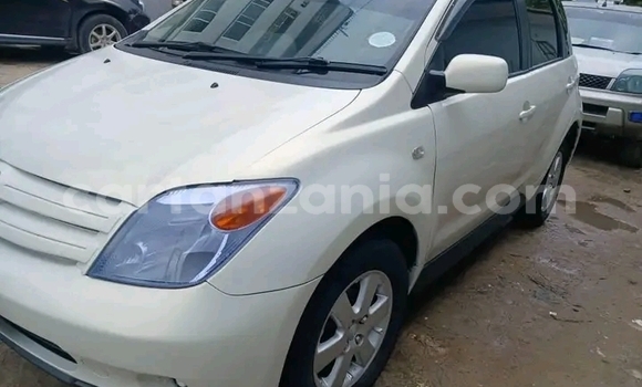 Buy Used Toyota IST White Car in Bahi in Dodoma Buy Used Toyota IST White Car in Bahi in Dodoma
