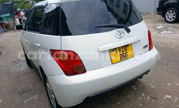 Buy Used Toyota IST White Car in Bahi in Dodoma Buy Used Toyota IST White Car in Bahi in Dodoma