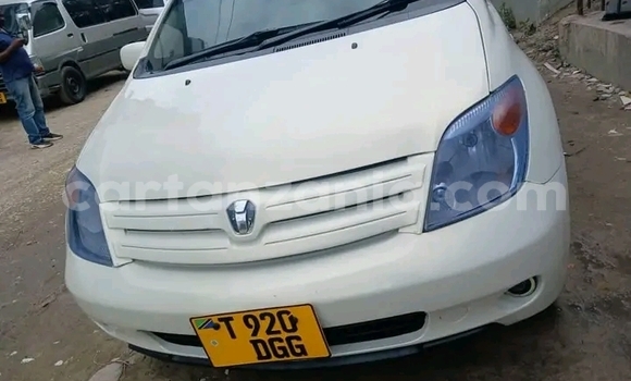 Buy Used Toyota IST White Car in Bahi in Dodoma Buy Used Toyota IST White Car in Bahi in Dodoma