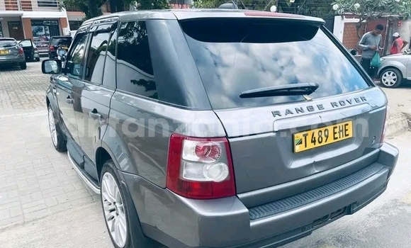 Nunua Ilio tumika Range Rover Range Rover Nyeusi Gari ndani ya Biharamulo nchini Kagera Nunua Ilio tumika Range Rover Range Rover Nyeusi Gari ndani ya Biharamulo nchini Kagera