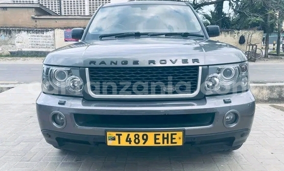 Nunua Ilio tumika Range Rover Range Rover Nyeusi Gari ndani ya Biharamulo nchini Kagera Nunua Ilio tumika Range Rover Range Rover Nyeusi Gari ndani ya Biharamulo nchini Kagera