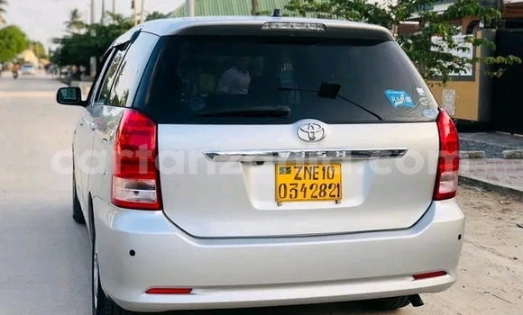 Buy Used Toyota Wish White Car in Chake Chake in Pemba South