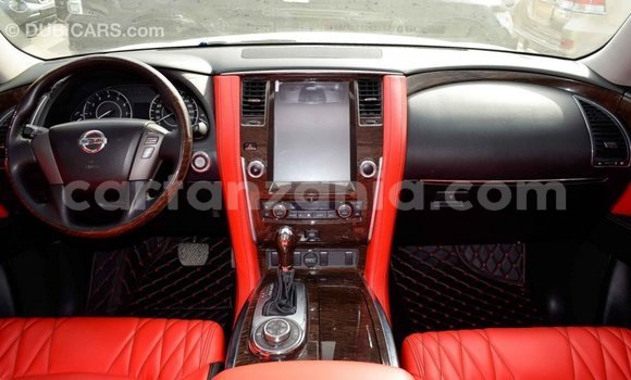 Nunua Imported Nissan Patrol Nyeupe Gari ndani ya Import - Dubai nchini Arusha Nunua Imported Nissan Patrol Nyeupe Gari ndani ya Import - Dubai nchini Arusha